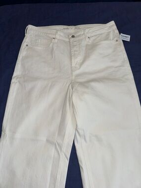 Old Navy Women’s White Wide Leg Jeans